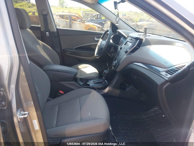 2016 Hyundai Santa Fe Sport 2.4 Base მანქანა იყიდება აუქციონზე, vin: 5XYZT3LB1GG331249, აუქციონის ნომერი: 12653604