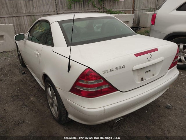 2001 Mercedes-benz Slk 320 320 მანქანა იყიდება აუქციონზე, vin: WDBKK65F41F175609, აუქციონის ნომერი: 12653606