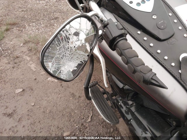 Kawasaki Vn900 B 2018 JKAVN2B15JA094214 Image 19