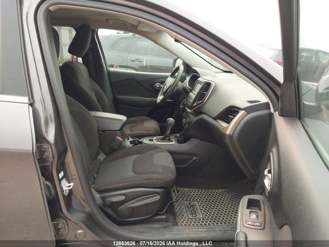 Auction sale of the 2017 Jeep Cherokee, vin: 1C4PJMCB8HW524392, lot number: 12653626