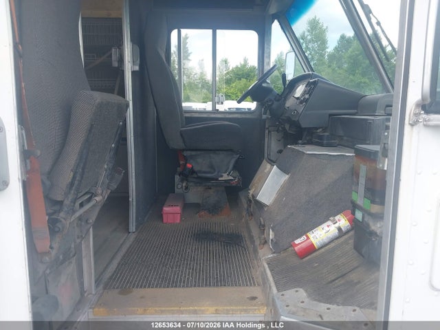 Ford Econoline 2014 1FC3E4KL8EDB02756 Image 8