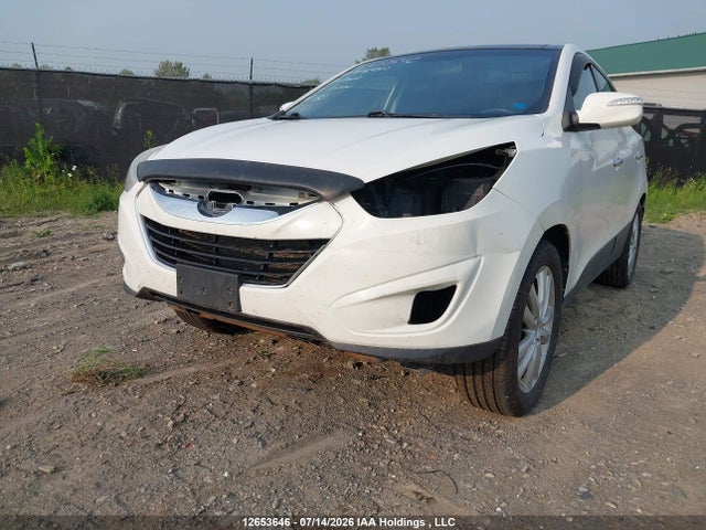 12653646 :رقم المزاد ، KM8JUCAC1BU189512 vin ، 2011 Hyundai Tucson Limited مزاد بيع