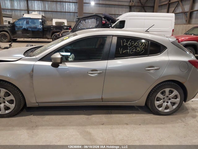 Mazda Mazda3 Gx-sky 2014 JM1BM1K74E1127865 Image 14