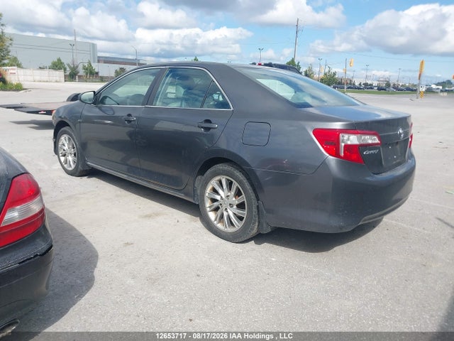 12653717 :رقم المزاد ، 4T1BF1FK4EU440644 vin ، 2014 Toyota Camry L/se/le/xle مزاد بيع