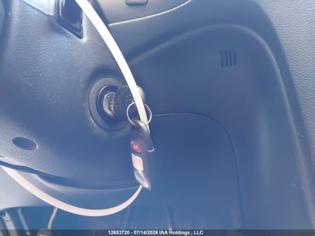 12653720 :رقم المزاد ، KNAFG526997286601 vin ، 2009 Kia Rondo Lx/ex مزاد بيع