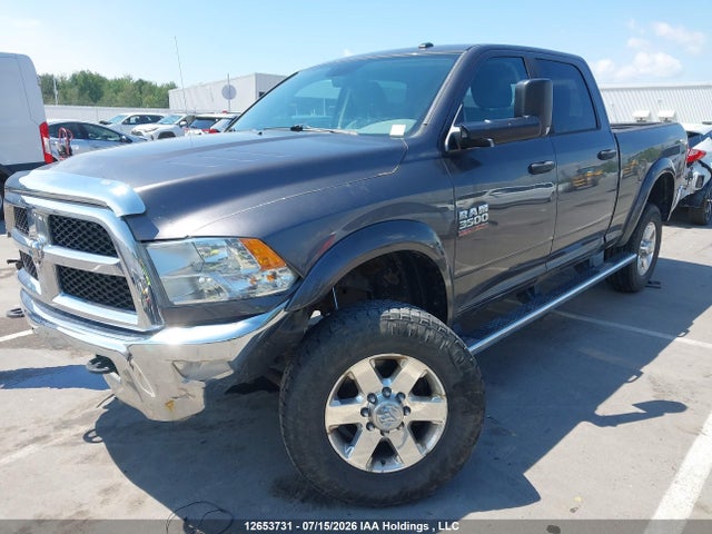 RAM 3500 Slt 2015 3C63R3DL9FG678167 Image 2