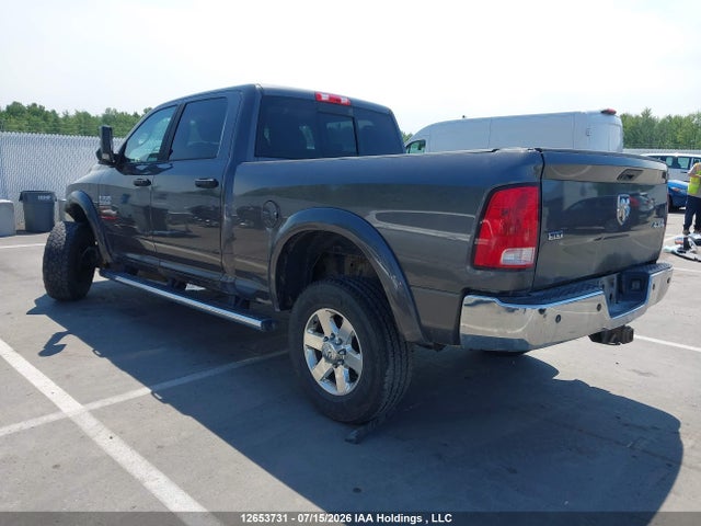 RAM 3500 Slt 2015 3C63R3DL9FG678167 Image 3