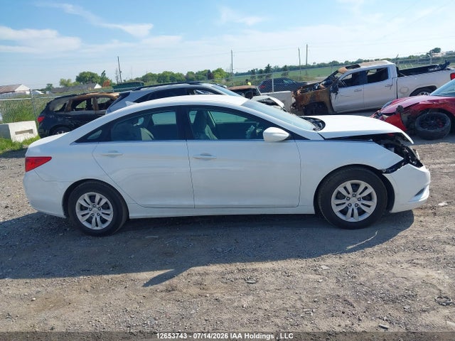 12653743 :رقم المزاد ، 5NPEB4AC9BH130798 vin ، 2011 Hyundai Sonata Gls مزاد بيع