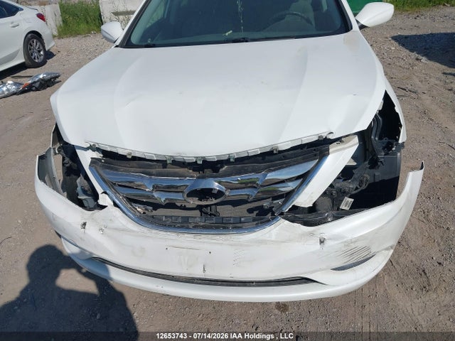 12653743 :رقم المزاد ، 5NPEB4AC9BH130798 vin ، 2011 Hyundai Sonata Gls مزاد بيع