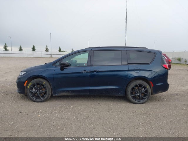 Chrysler Pacifica Touring L 2024 2C4RC3BGXRR185882 Image 14