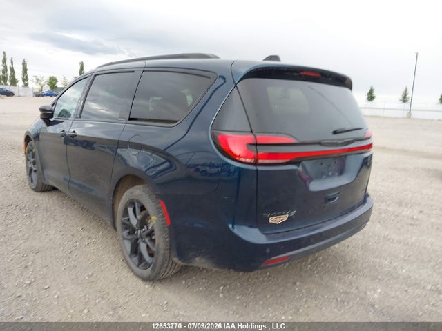 Chrysler Pacifica Touring L 2024 2C4RC3BGXRR185882 Image 3