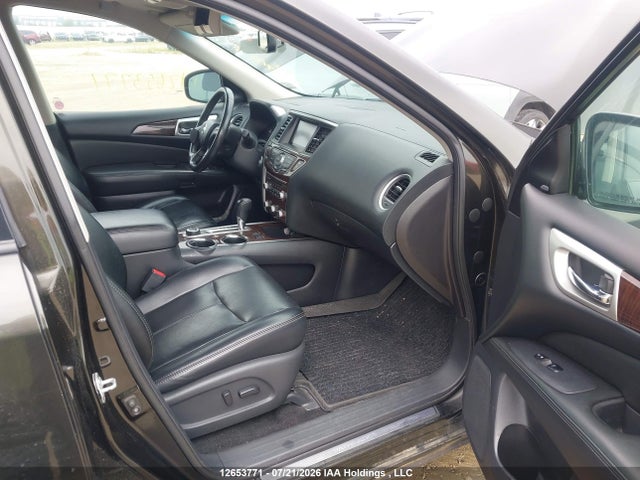 2015 Nissan Pathfinder Platinum/s/sl/sv მანქანა იყიდება აუქციონზე, vin: 5N1AR2MM2FC702875, აუქციონის ნომერი: 12653771