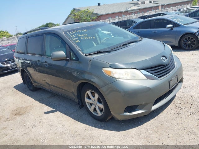 Продажа на аукционе авто 2012 Toyota Sienna Le, vin: 5TDKK3DC7CS235313, номер лота: 12653790