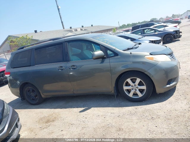 Продажа на аукционе авто 2012 Toyota Sienna Le, vin: 5TDKK3DC7CS235313, номер лота: 12653790