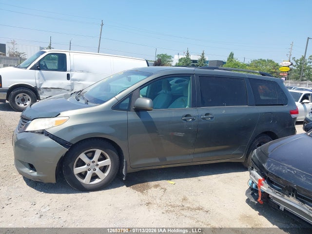 Продажа на аукционе авто 2012 Toyota Sienna Le, vin: 5TDKK3DC7CS235313, номер лота: 12653790