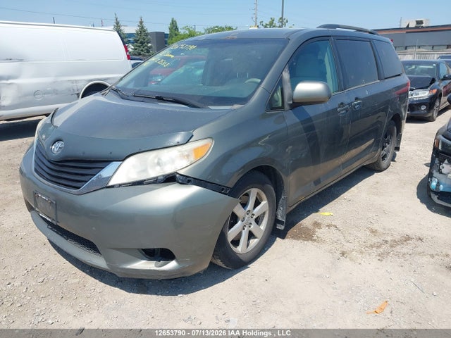 Продажа на аукционе авто 2012 Toyota Sienna Le, vin: 5TDKK3DC7CS235313, номер лота: 12653790