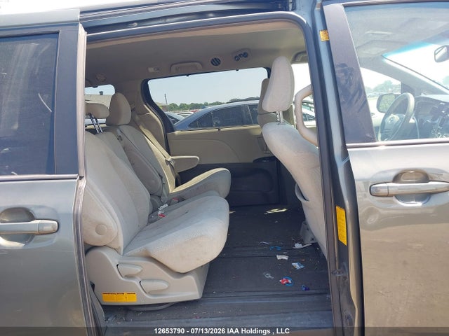 Продажа на аукционе авто 2012 Toyota Sienna Le, vin: 5TDKK3DC7CS235313, номер лота: 12653790