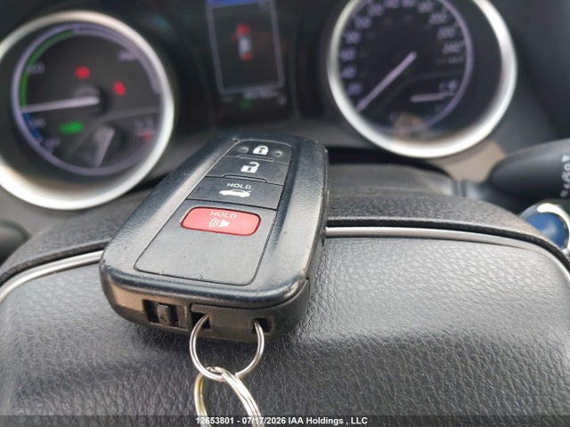 12653801 :رقم المزاد ، 4T1C31AK9NU038719 vin ، 2022 Toyota Camry Hybrid Le مزاد بيع