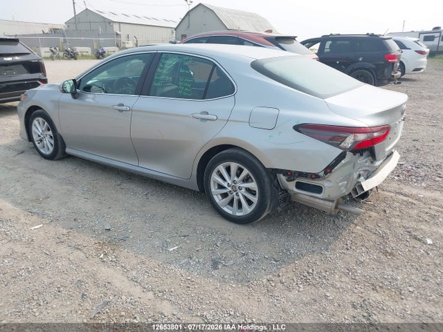 12653801 :رقم المزاد ، 4T1C31AK9NU038719 vin ، 2022 Toyota Camry Hybrid Le مزاد بيع