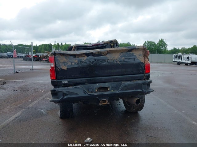 1GC4YME70MF173902 Chevrolet Silverado K2500 Custom