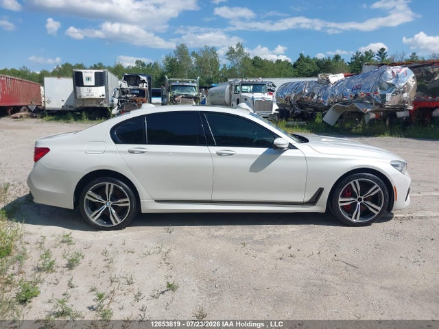 BMW 750 Xi 2016 WBA7B0C56GG526907 Image 13