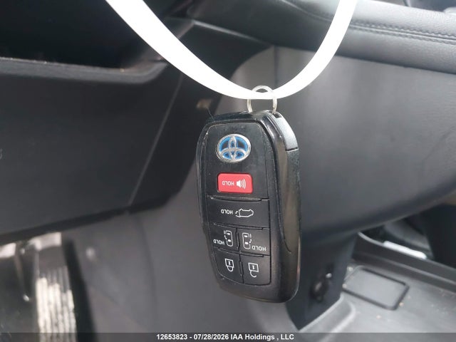 5TDGRKEC5NS110629 Toyota Sienna Le/xle/xse/limited/platinum