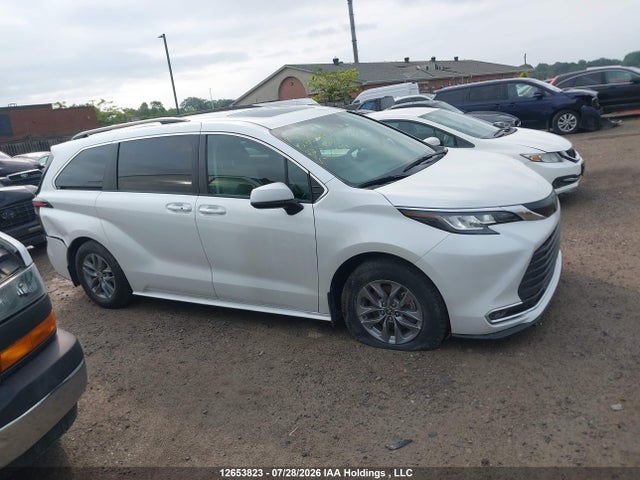 5TDGRKEC5NS110629 Toyota Sienna Le/xle/xse/limited/platinum