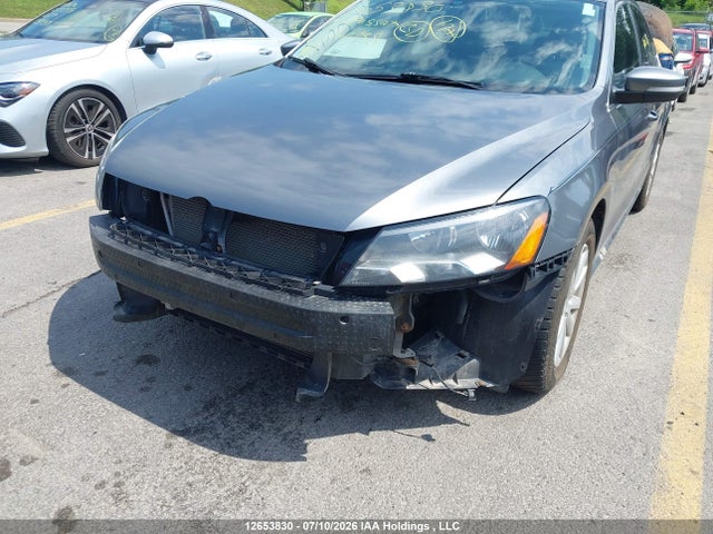 1VWBS7A36FC114738 Volkswagen Passat 1.8 Tsi Comfortline