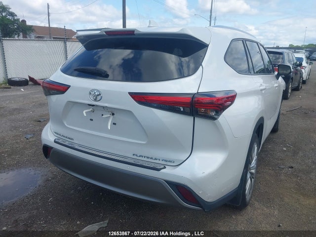 Toyota Highlander 2023 5TDKDRBHXPS525725 Image 4