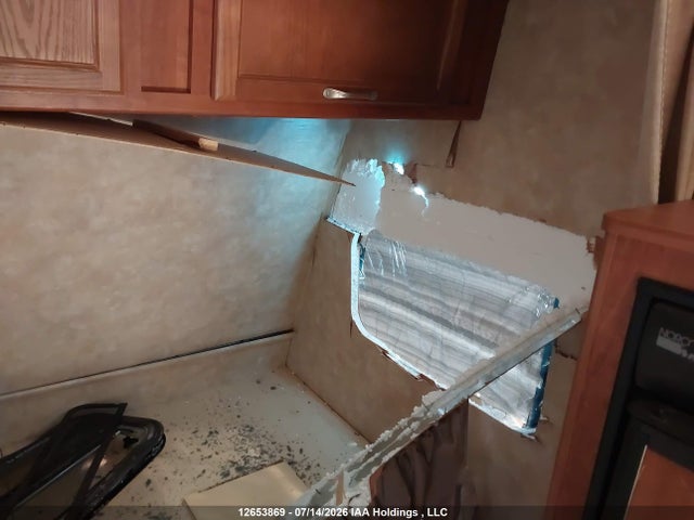 Продажа на аукционе авто 2010 Jayco Jay Feather, vin: 1UJBJ0BJ5A1J90210, номер лота: 12653869