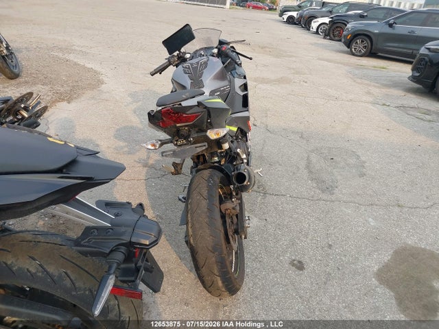 Kawasaki EX400 2021 JKAEXKG18MDAA2968 Image 6