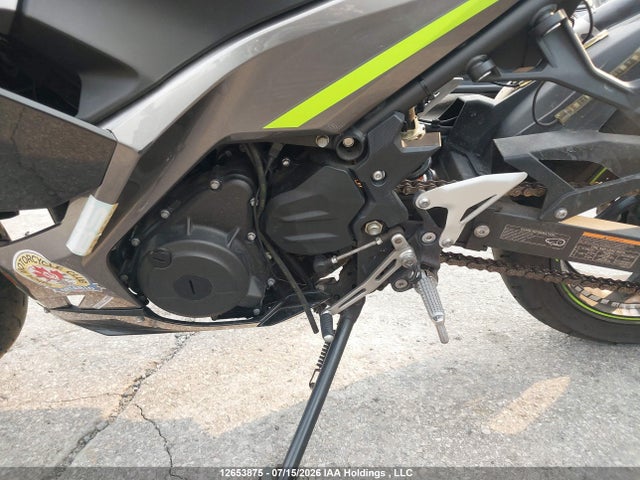 Kawasaki EX400 2021 JKAEXKG18MDAA2968 Image 9