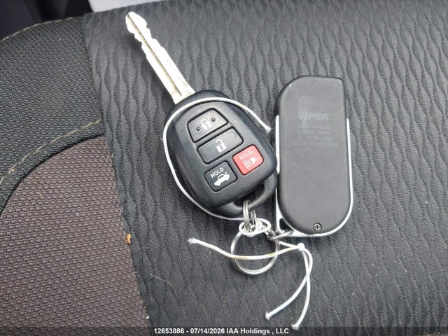 2T1BURHEXJC120350 Toyota COROLLA LE