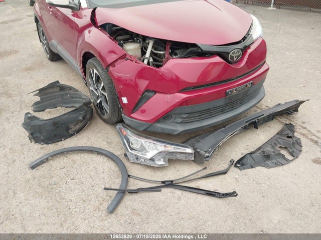 NMTKHMBX1JR058599 Toyota C-hr Xle/xle Premium
