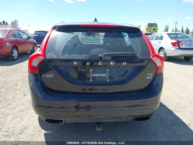 Volvo V60 T5 Platinum 2015 YV1612SD7F1210028 Image 17