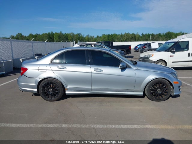 2013 Mercedes-benz C 300 4matic მანქანა იყიდება აუქციონზე, vin: WDDGF8ABXDA844368, აუქციონის ნომერი: 12653950