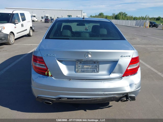 2013 Mercedes-benz C 300 4matic მანქანა იყიდება აუქციონზე, vin: WDDGF8ABXDA844368, აუქციონის ნომერი: 12653950