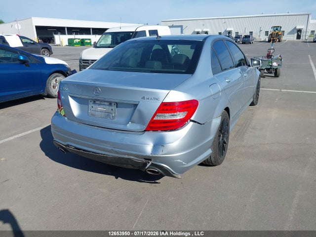 2013 Mercedes-benz C 300 4matic მანქანა იყიდება აუქციონზე, vin: WDDGF8ABXDA844368, აუქციონის ნომერი: 12653950