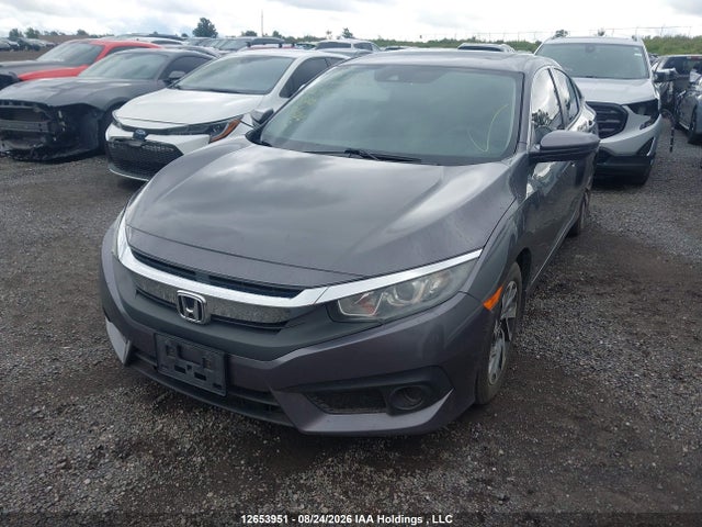 Honda CIVIC EX 2018 2HGFC2F82JH018489 Image 2