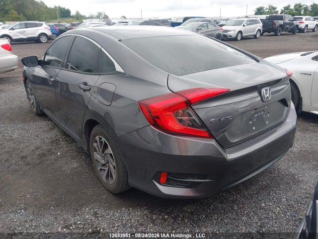 Honda CIVIC EX 2018 2HGFC2F82JH018489 Image 3