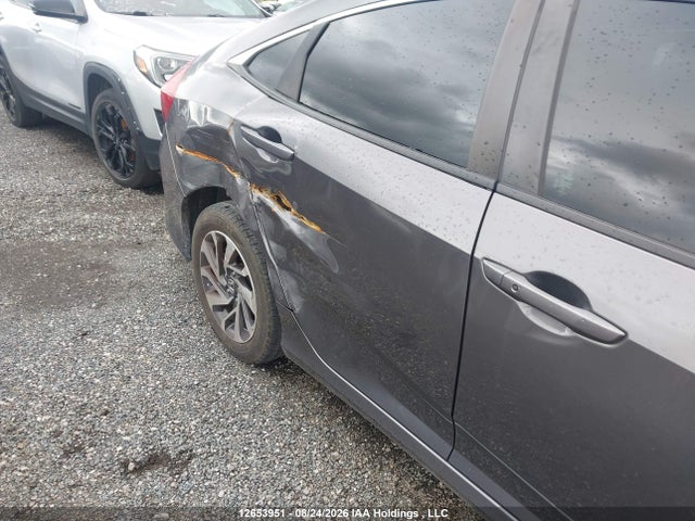 Honda CIVIC EX 2018 2HGFC2F82JH018489 Image 6