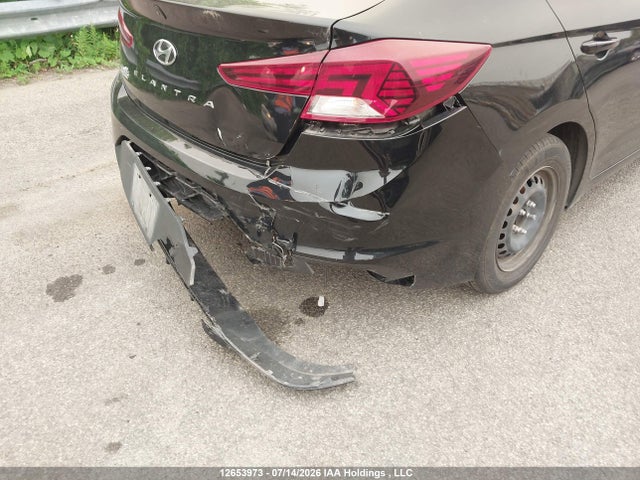 Hyundai Elantra Essential 2019 KMHD74LF2KU737809 Image 21