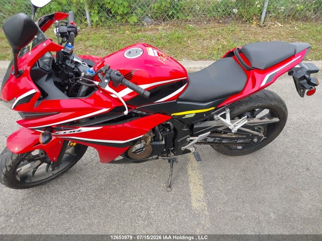12653979 :رقم المزاد ، MLHPC4429J5500104 vin ، 2018 Honda Cbr500 Ra-abs مزاد بيع