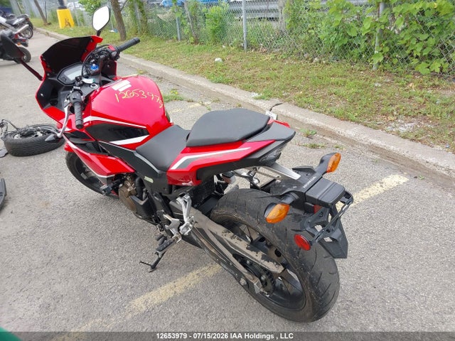 12653979 :رقم المزاد ، MLHPC4429J5500104 vin ، 2018 Honda Cbr500 Ra-abs مزاد بيع
