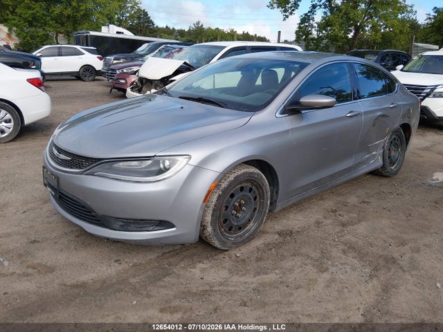 1C3CCCFB6GN139503 Chrysler 200 LX
