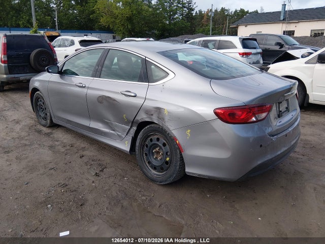 1C3CCCFB6GN139503 Chrysler 200 LX