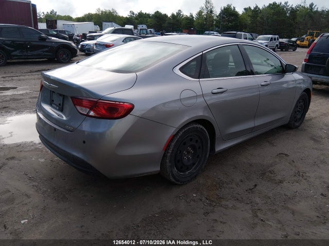 1C3CCCFB6GN139503 Chrysler 200 LX