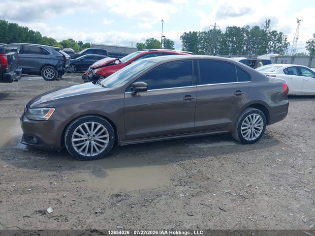 Продаж на аукціоні авто 2011 Volkswagen Jetta 2.0 Tdi Highline, vin: 3VWLL7AJ3BM102748, номер лоту: 12654026