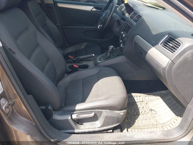 Продаж на аукціоні авто 2011 Volkswagen Jetta 2.0 Tdi Highline, vin: 3VWLL7AJ3BM102748, номер лоту: 12654026