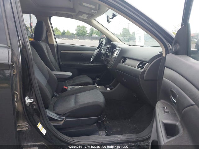 12654084 :رقم المزاد ، JA4JZ3AX3EZ603576 vin ، 2014 Mitsubishi Outlander Se مزاد بيع
